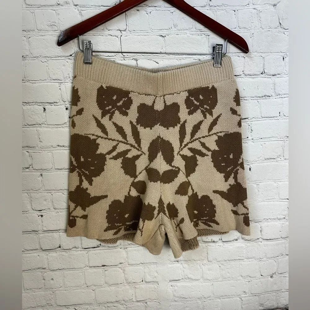 Anniewear Cream and Brown Floral Knit Medium NWT